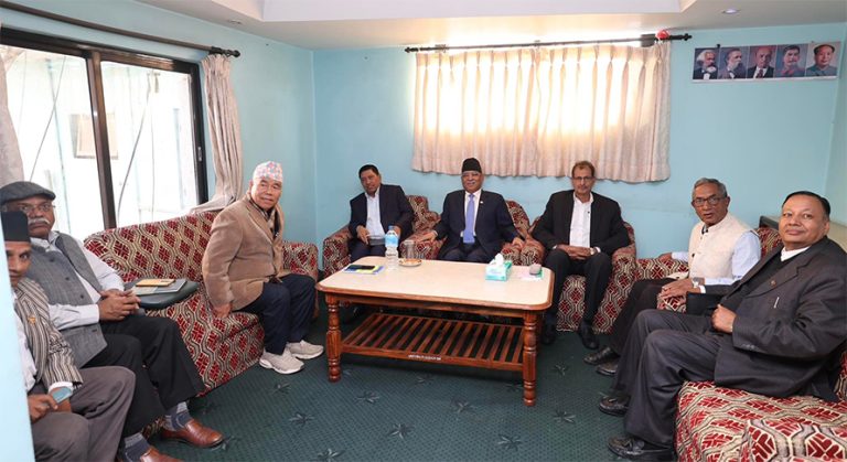 अखिल क्रान्तिकारीको मतगणना विवाद मिलाउने जिम्मा निर्वाचन आयोगलाई