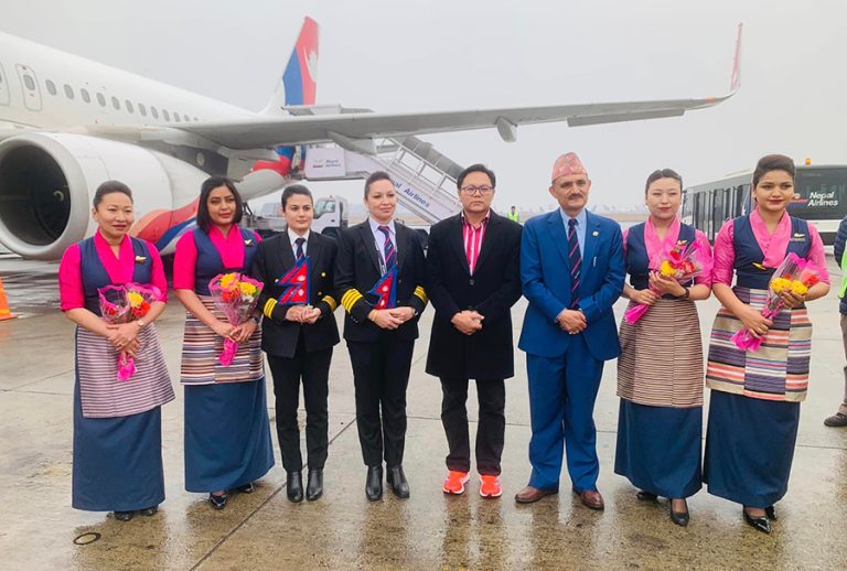 नेपाल एयरलाइन्सको दुबई-काठमाडौं रुटको उडानमा सबै क्रु मेम्बर महिला
