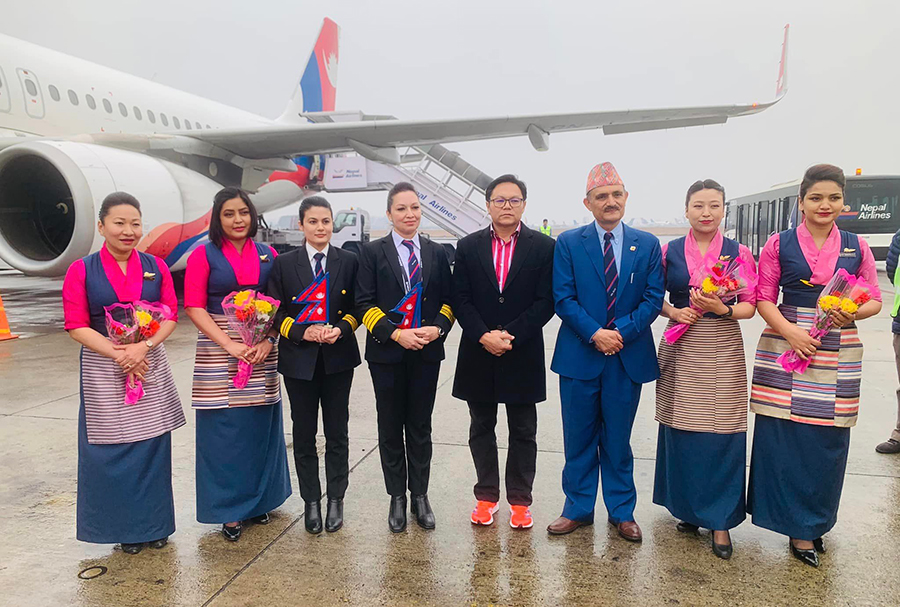 नेपाल एयरलाइन्सको दुबई-काठमाडौं रुटको उडानमा सबै क्रु मेम्बर महिला  – HamroAwaj