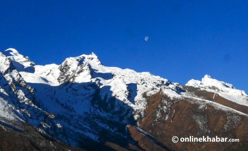 लाङटाङमा हराएका एकजना पर्यटक अझै भेटिएनन्