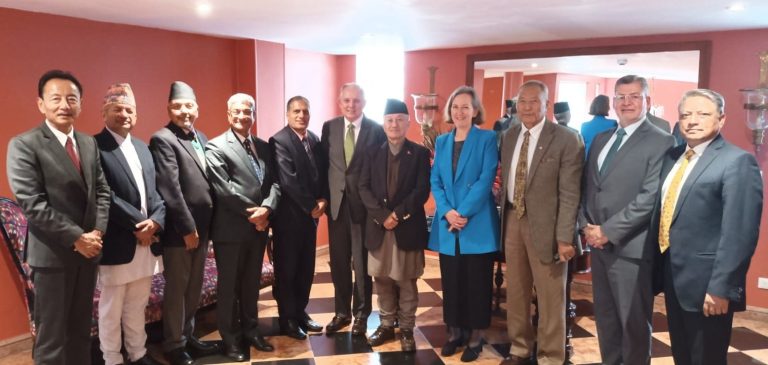 टिआरसीमा छलफल चलिरहँदा नेपाली नेताहरु कोलम्बियामा
