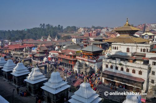 पशुपतिनाथको भेटी चोर्ने ८ जना पक्राउ   