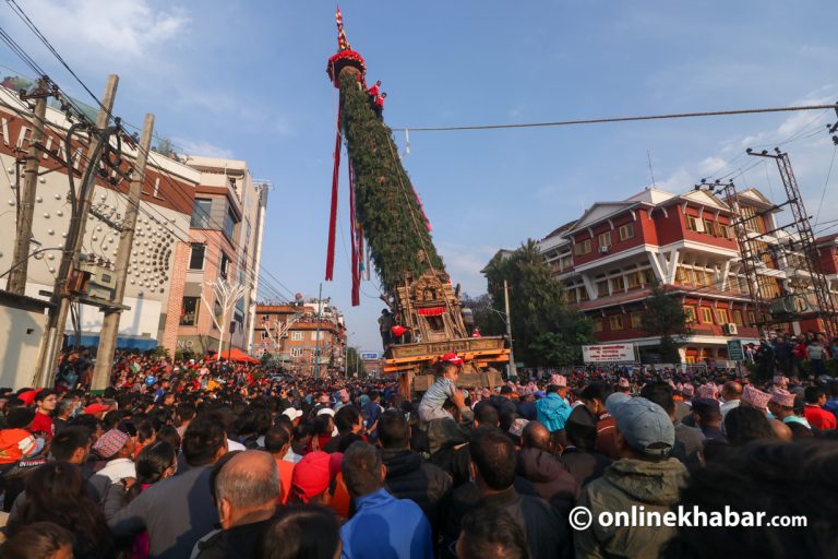 रातो मच्छिन्द्रनाथको रथ न:बहालमै रोकियो