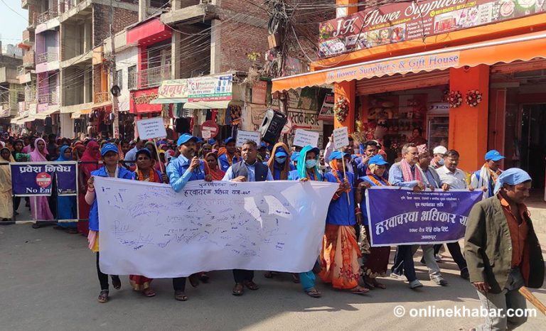 जनकपुर आइपुग्यो हरवा–चरवा अधिकार यात्रा, मुख्यमन्त्री भेट्न पाएनन्