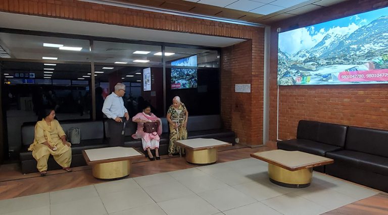 त्रिभुवन विमानस्थलको अन्तर्राष्ट्रिय प्रस्थान टर्मिनलमा राखिए रिजर्भ सिट