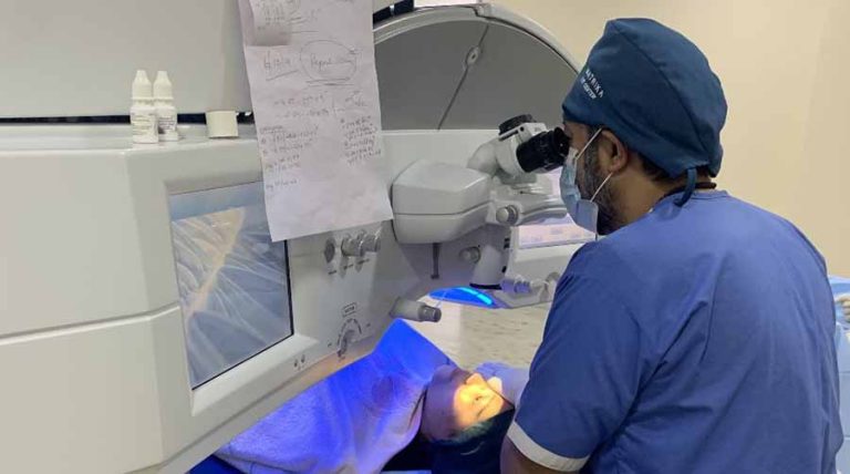 माट्रिका आई सेन्टरमा स्मार्टसर्फेस सेवा