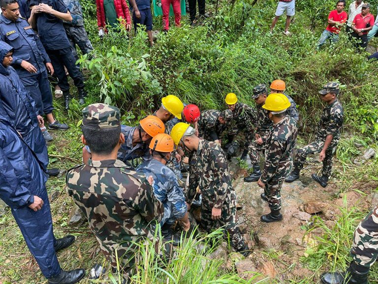 अपडेट : गोरखामा जिप दुर्घटना हुँदा ५ जनाको मृत्यु