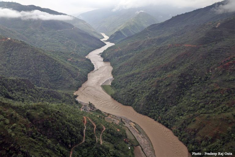 नदीहरुमा बाढीको सतह बढ्दो, उच्च सतर्कता अपनाउन आह्वान