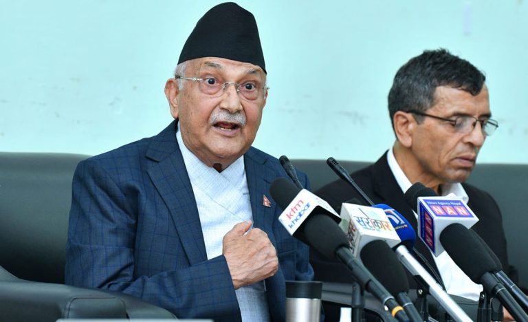 यो सरकारको तागत नै झुट बोल्नु : ओली