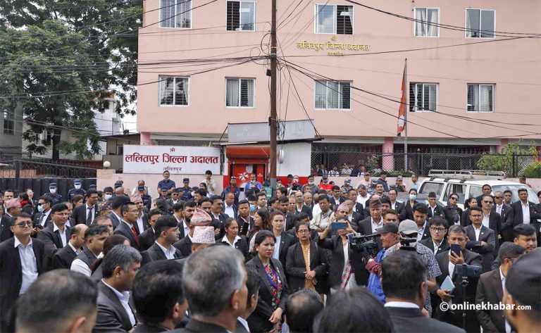 असुरक्षा भएको भन्दै ललितपुरका न्यायाधीश र कर्मचारी सर्वोच्चमा