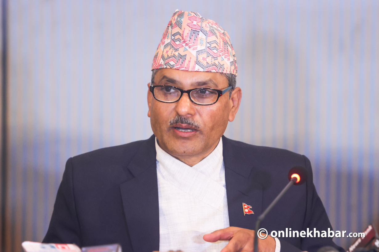 अर्थ समितिले राष्ट्र बैंकलाई निर्देशन नदिन पूर्व गभर्नर अधिकारीको सुझाव