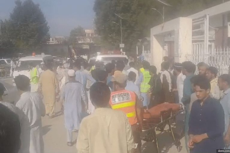 पाकिस्तानमा बम विस्फोटबाट मृत्यु हुनेको संख्या ४४ पुग्यो
