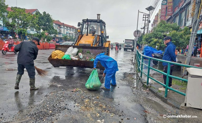 पोखराको फोहोर १२ दिनपछि ल्यान्डफिल साइटमा लगिंदै, अवरोध भए बल प्रयोग गर्ने तयारी