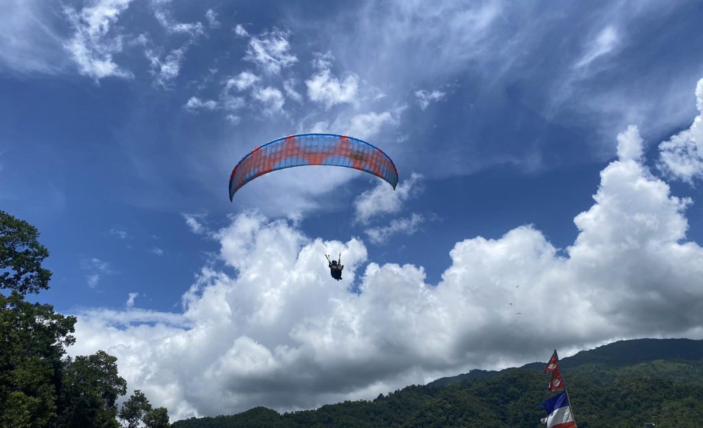 पोखरामा प्याराग्लाइडिङ पुनः सुरू