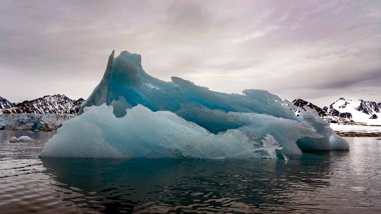 भेटियो २९० करोड वर्ष पुरानो हिमनदी (तस्वीरहरू)