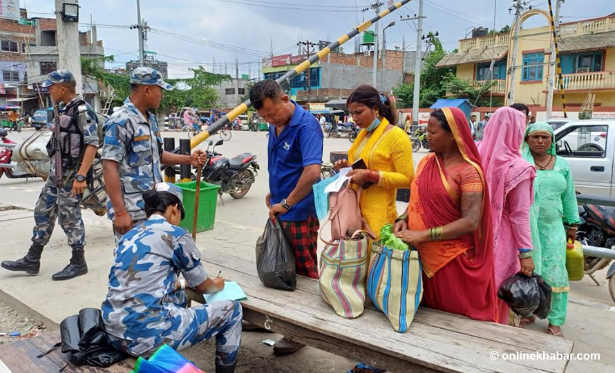 जोगवनीमा सामान किन्न कडाइ, १०० भन्दा बढीको किने भन्सार तिर्नुपर्ने