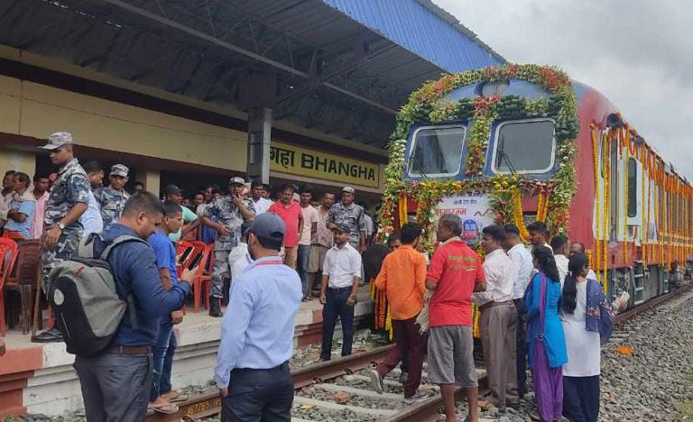 भंगहाबाट गुड्न थाल्यो जयनगरका लागि रेल