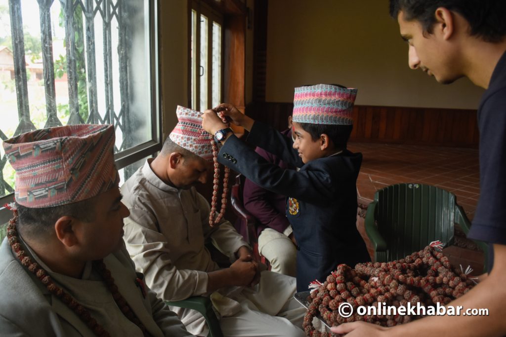 वेद विद्याश्रमका शिष्यले मनाए गुरुपूर्णिमा (तस्वीरहरू)