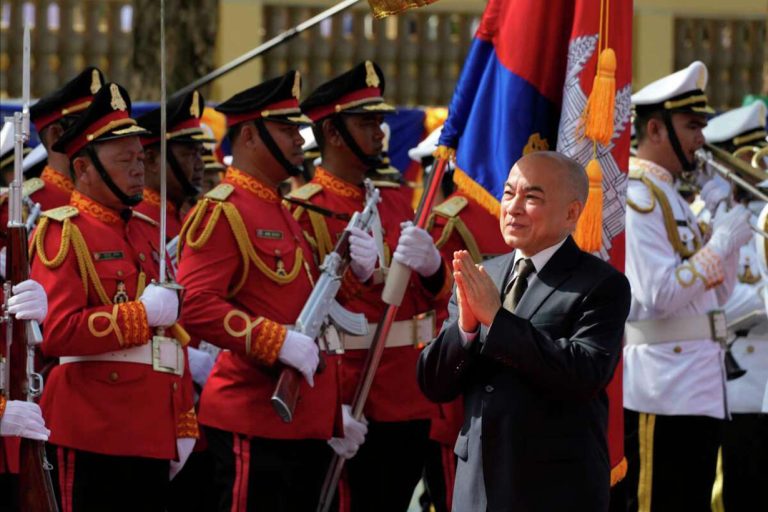 कम्बोडियन राजाद्वारा नयाँ संसदको समर्थन