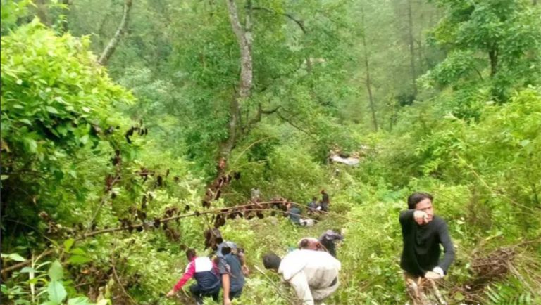 सल्यानमा गाडी दुर्घटना हुँदा २ जनाको मृत्यु