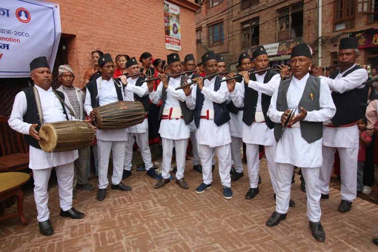 भक्तपुरमा पोखरी पदयात्रा