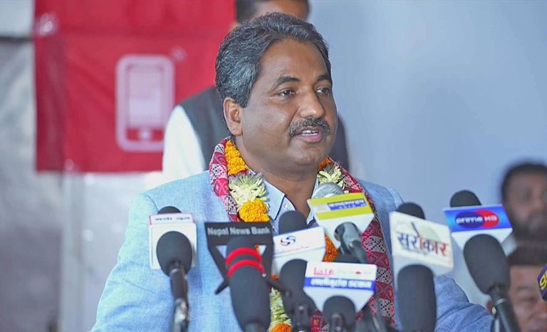 लोकतन्त्रलाई षड्यन्त्रमार्फत दलतन्त्रमा परिणत गरियो : प्रभु साह