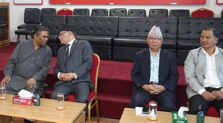 समाजवादी मोर्चाको बैठक बस्दै