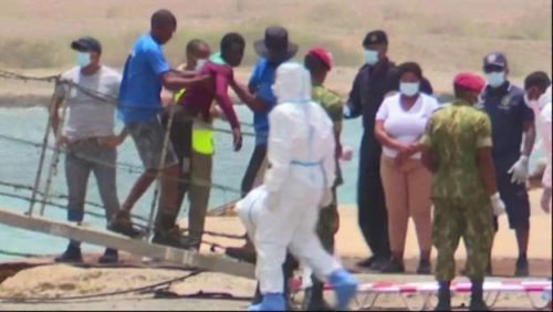 पश्चिम अफ्रिकामा आप्रवासी सवार डुङ्गा दुर्घटनामा ६० भन्दा बढीको मृत्यु भएको आशंका