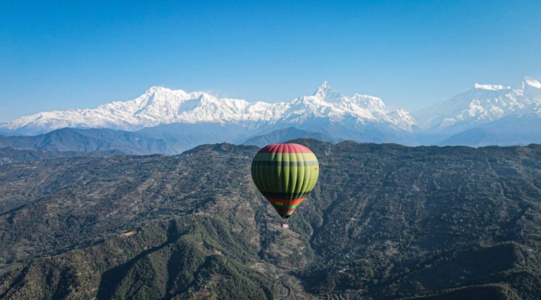 पोखरामा हट एयर बेलुन उडान पुनः सुरु