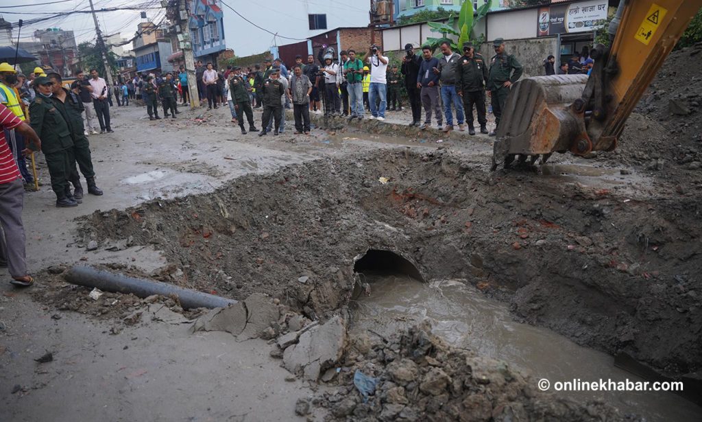 कपन क्षेत्रमा विकास प्राधिकरणले खोला उत्खनन गर्ने