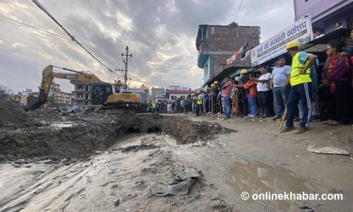 काठमाडौं र बूनपाको कुरा मिल्यो, साततलेमा डोजर चल्यो