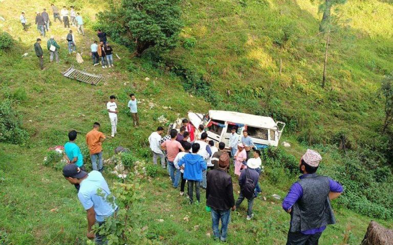 सल्यानमा जीप दुर्घटना हुँदा दुई जनाको मृत्यु