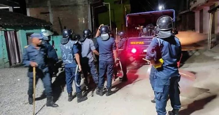 मलंगवामा दुई समुदायबीच फेरि झडप, गएरातिदेखि अनिश्चितकालीन कर्फ्यु
