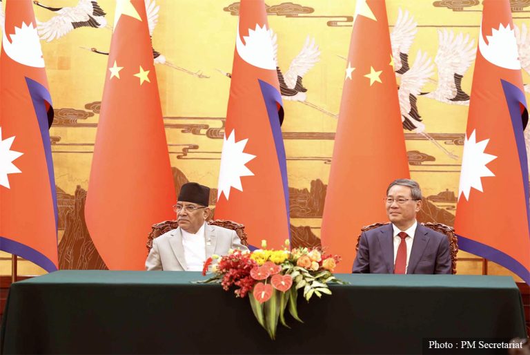 चिनियाँ प्रधानमन्त्रीले भने : नेपाल र चीन भिन्न आकारका समान मित्र