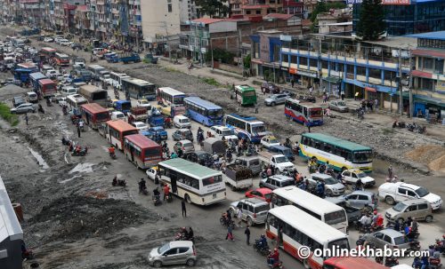 गोंगबुमा धमाधम बन्दैछ चक्रपथको सर्भिस ट्रयाक ( तस्वीरहरु)