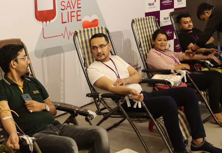 एनसेलको वार्षिकोत्सवमा रक्तदान कार्यक्रम