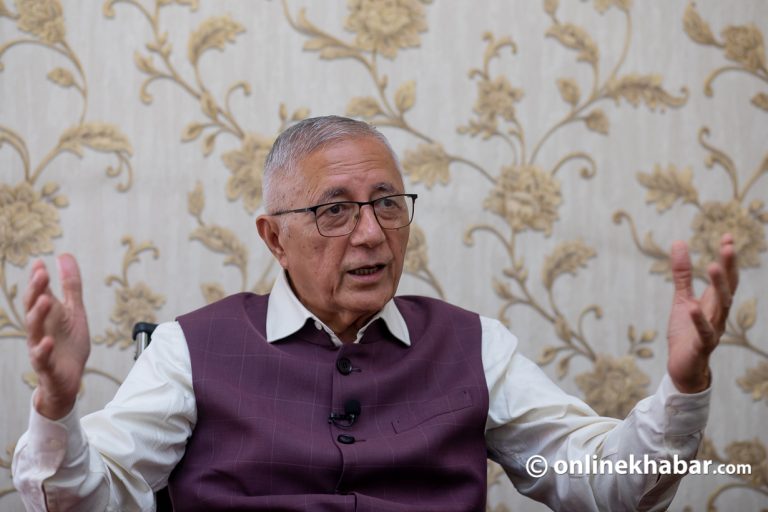 शिक्षकमाथिको बल प्रयोग कुशासनको उदाहरण हो : शेखर कोइराला