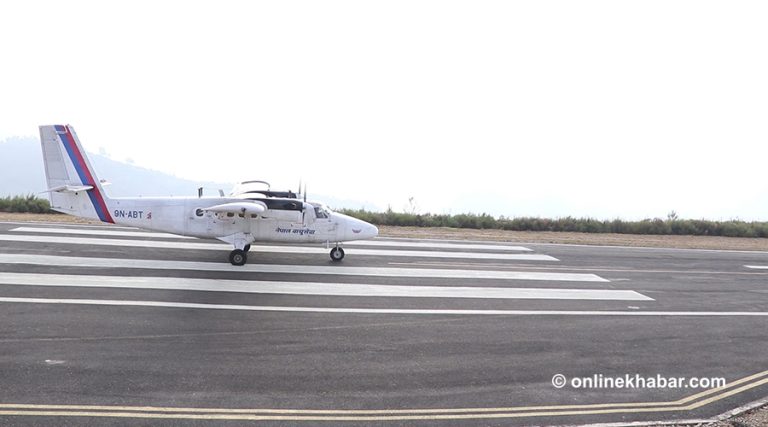 दशैंको संघारमा रेसुङ्गा विमानस्थलमा लगातार उडान अवरुद्ध
