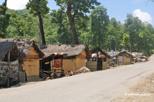 गिरीघाट शिविरमा छैन दशैंको रौनक