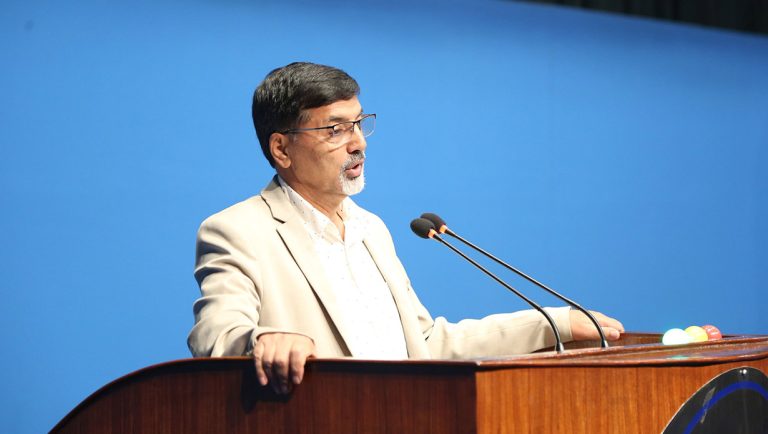 १ लाखका योजनाले संघीयताको उपहास भयो : पूर्वअर्थमन्त्री शर्मा
