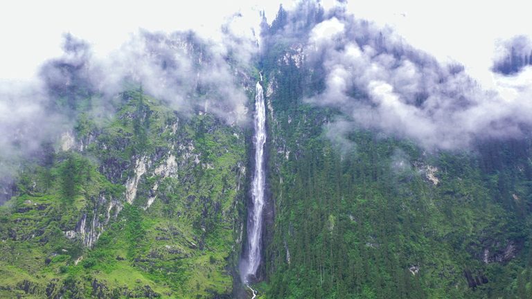 पचाल झरनालाई नेपालकै अग्लो झरनाको मान्यता दिन आग्रह