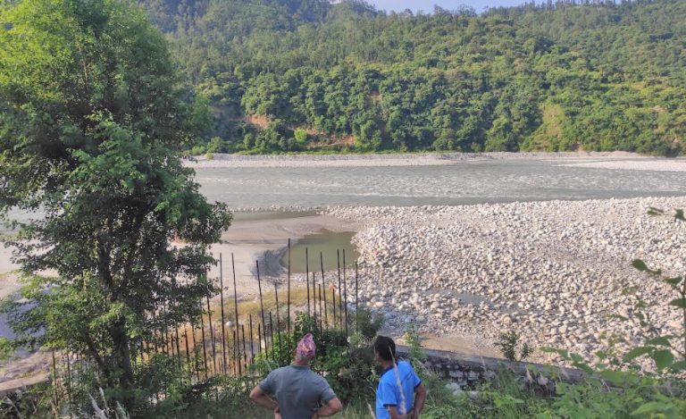 राजधानी हराएको सहरको यात्रा