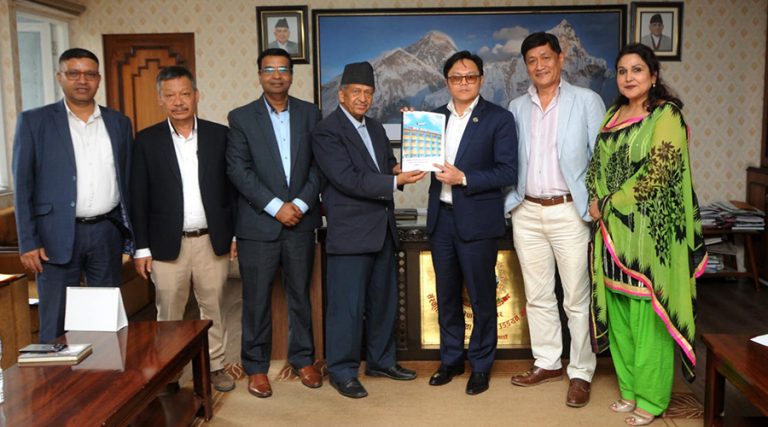 सोल्टी होटलमा रहेको नेपाल एयरलाइन्सको सेयर बेचेर नयाँ जहाज किन्न सिफारिस