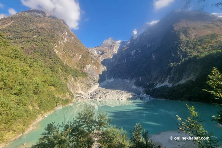 कोरी क्हफुचे मोन्टाज