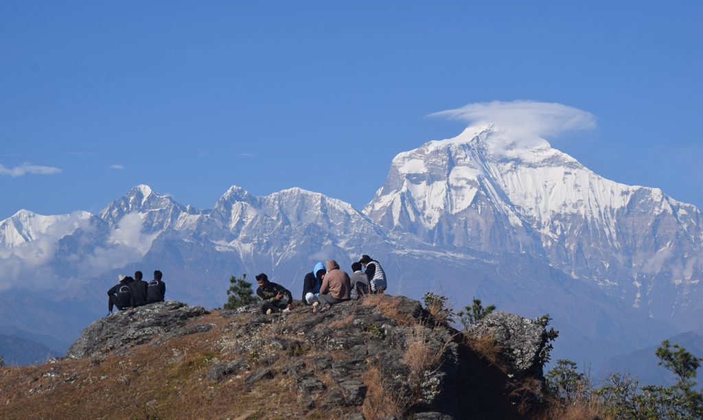 पर्यटकीय गन्तव्य बन्दै म्‍याग्दीको केभहिल क्षेत्र