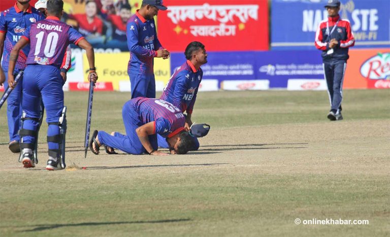 विश्वकपमा छनोट भएपछि नेपाली खेलाडीले ढोगे मूलपानी मैदान (तस्वीरहरु)