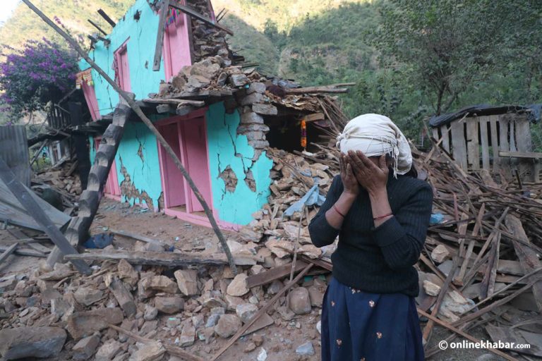 रुकुम पश्चिमका भूकम्प पीडित भन्छन् : भोकै रात काट्यौं