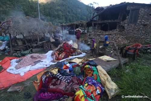 एक वर्षदेखि टहरामै छन् रुकुमका भूकम्पपीडित