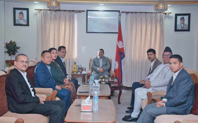 प्रहरी समायोजन तत्काल सुरु गर्न प्रधानमन्त्रीलाई प्रदेशका गृहमन्त्रीको आग्रह