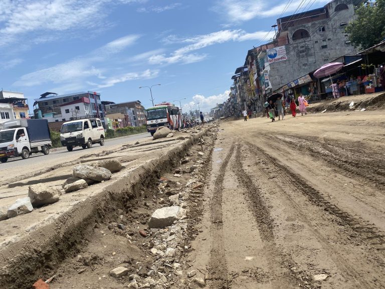 नारायणगढ गोन्द्राङ्ग सडक विस्तार : ४५ करोडको काम बाँकी नै, बजेट अभाव